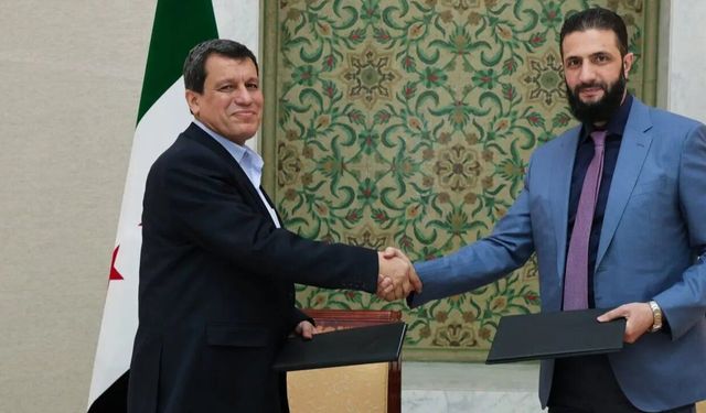 Suriye’de yeni dönem: Mazlum Abdi, Şara’nın danışmanı oldu