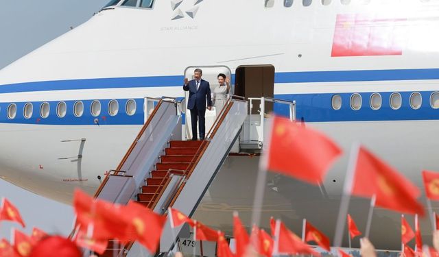 Çin lideri Xi, ŞİÖ Zirvesi için Bişkek'te