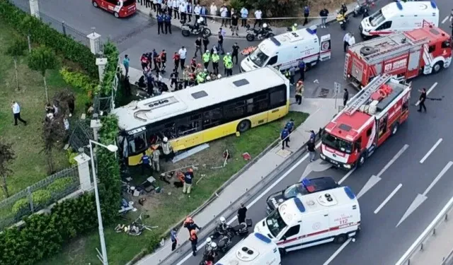 Zeytinburnu’ndaki İETT kazasının araç içi görüntüleri ortaya çıktı