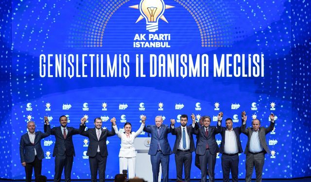 İstanbul'da CHP'li 3 belediye başkanı AK Parti'ye geçti