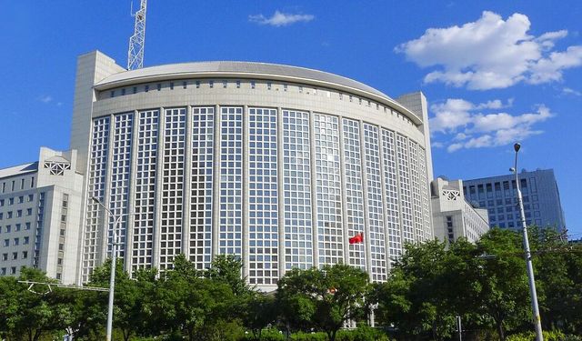 Çin: Yapay zeka konusunda ABD ile temas halindeyiz