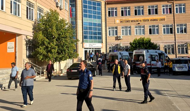Manisa’da liseye silahlı saldırı: 2'si ağır 11 öğrenci yaralandı!