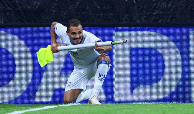 İsrailli futbolcudan “silahlı” gol sevinci: Anında oyundan atıldı