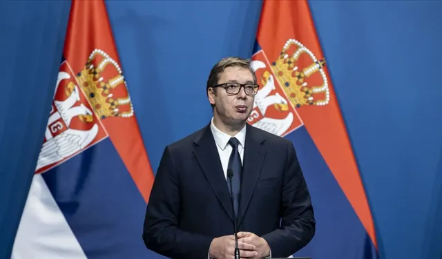Vucic Meclis'i feshetti; Sırbistan erken seçime gidiyor