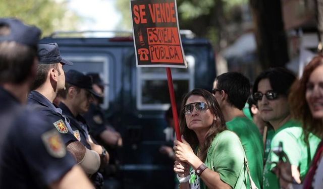 Ana muhalefetin yönettiği Madrid’de eğitim krizi: Öğretmenler greve gitti