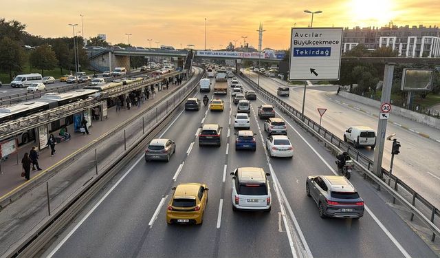 İstanbul'da iş çıkış saati trafik kilitlendi: Oran yüzde 83'e çıktı