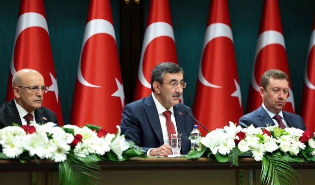 Cevdet Yılmaz 2027 bütçesinin ekonomik hedeflerini açıkladı