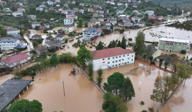 İstanbul Valisi Gül: Dere yatağını işgal eden yerler yıkılacak