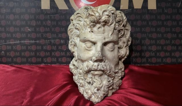 2 bin yıllık Zeus heykel başı ele geçirildi
