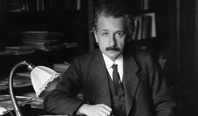 Einstein'ın ABD'yi Nazilere karşı uyaran mektubu satışa çıkarıldı