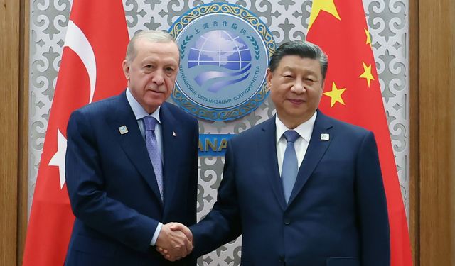 Erdoğan ile Xi Jinping Astana'da bir araya geldi