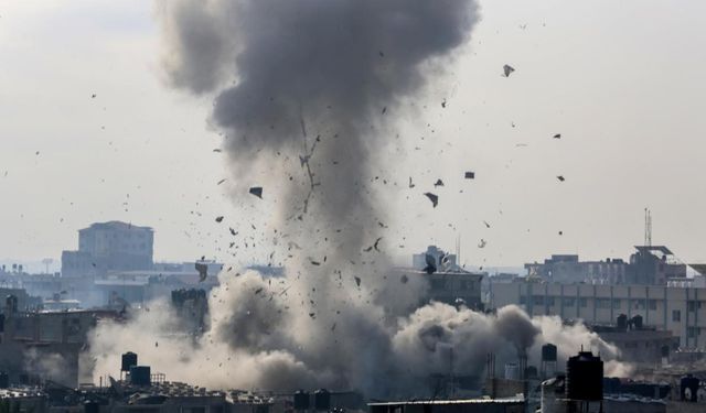 İsrail'in Gazze'ye saldırılarında çok sayıda kişi öldü ve yaralandı