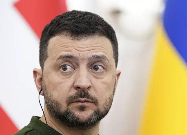 Zelenskiy’nin uçuş rotasında 4 şüpheli dron tespit edildi