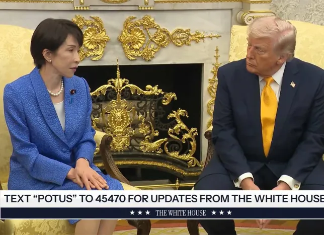 Trump: Netanyahu'ya İran'ın petrol ve doğalgaz sahalarına saldırmamasını söyledim