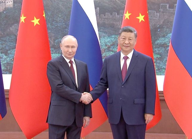 Xi Jinping, Putin ile bir araya geldi: Orta Doğu’daki savaş sona ermeli