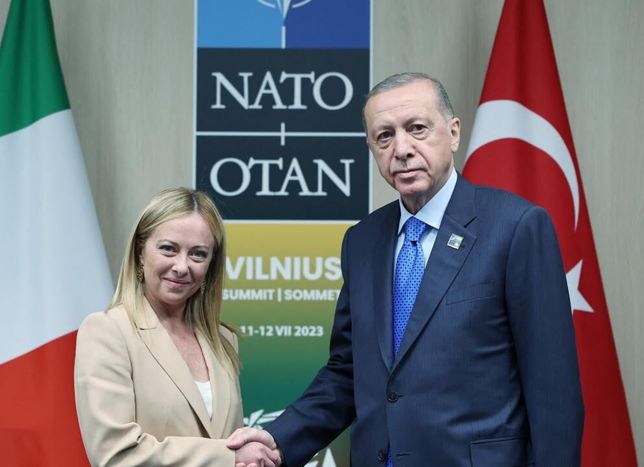 Erdoğan ve Meloni telefonda görüştü