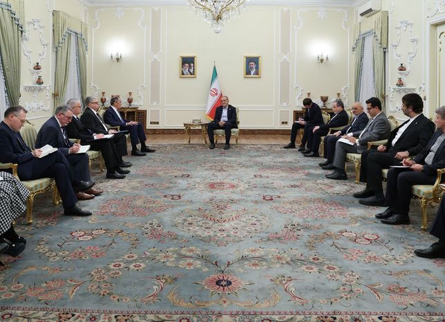 Pezeşkiyan'dan BRICS ve SİÖ mesajı