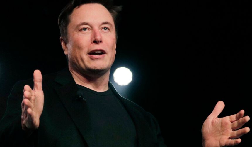 Musk: Tesla gelecek yıl insansı robotları kullanacak