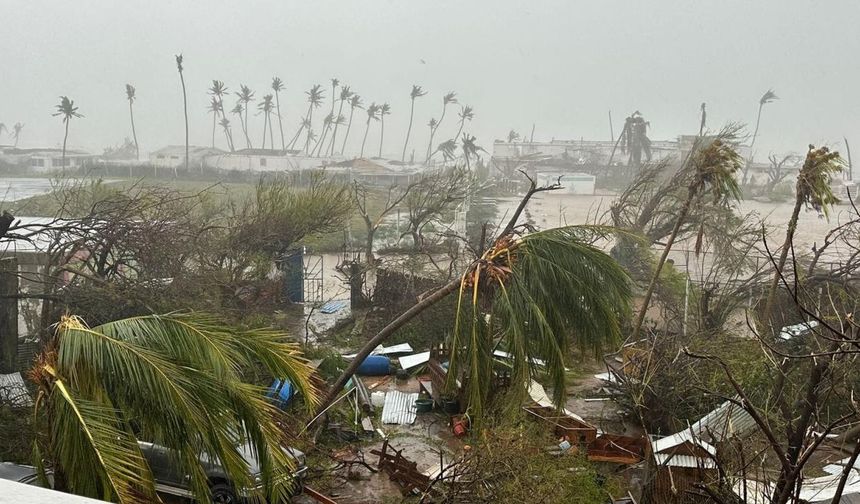 Beryl Kasırgası ABD'yi vurdu: Ölü sayısı 36'ya yükseldi