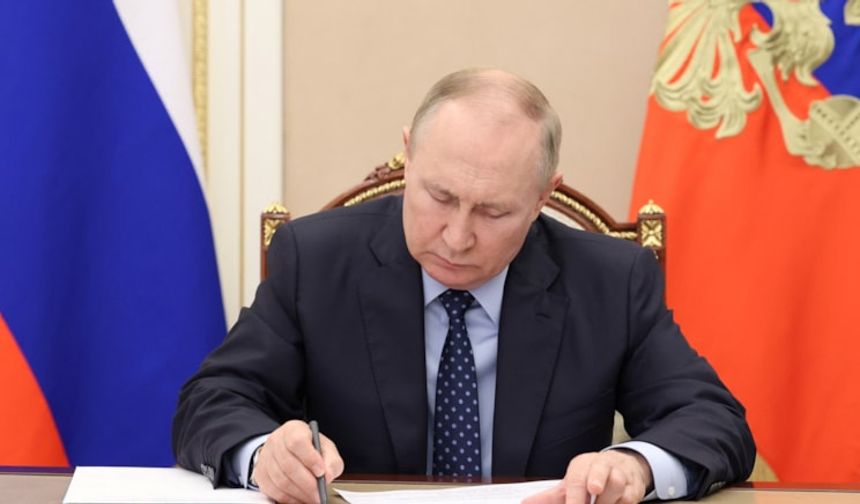 Putin, Arktik bölgesinde yatırım için talimat verdi