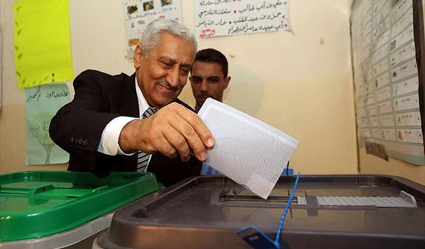 Bilim insanları: Demokrasi çözülemeyen bir matematik sorusu