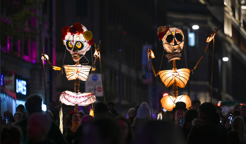 Sanat ve ışık festivali Light Night Leeds başladı