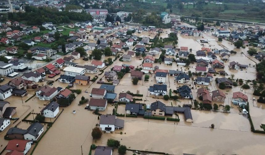 Bosna Hersek'te sel felaketi: 18 kişi hayatını kaybetti