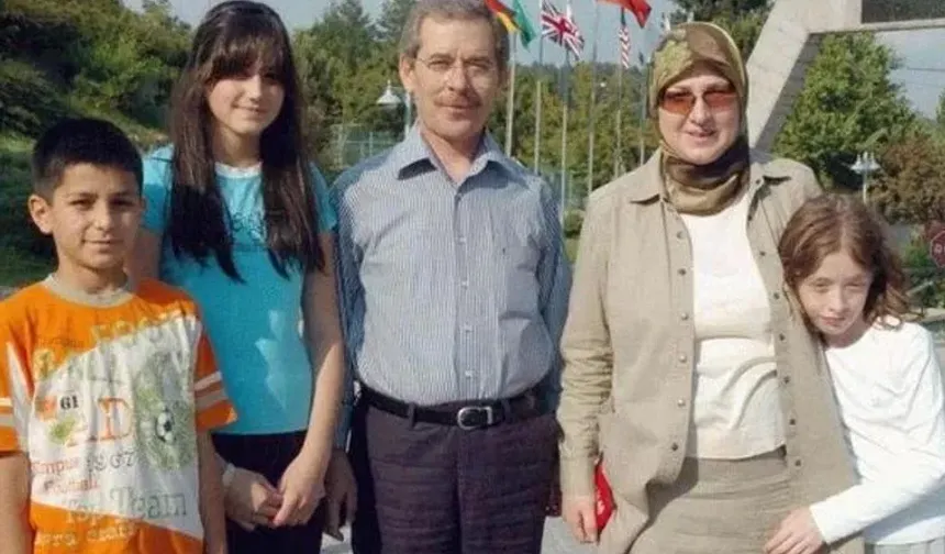 Davada Bedirhan Şener hakkında, 'üst soya karşı kasten öldürme' suçundan ağırlaştırılmış müebbet hapis cezası verildi. 
