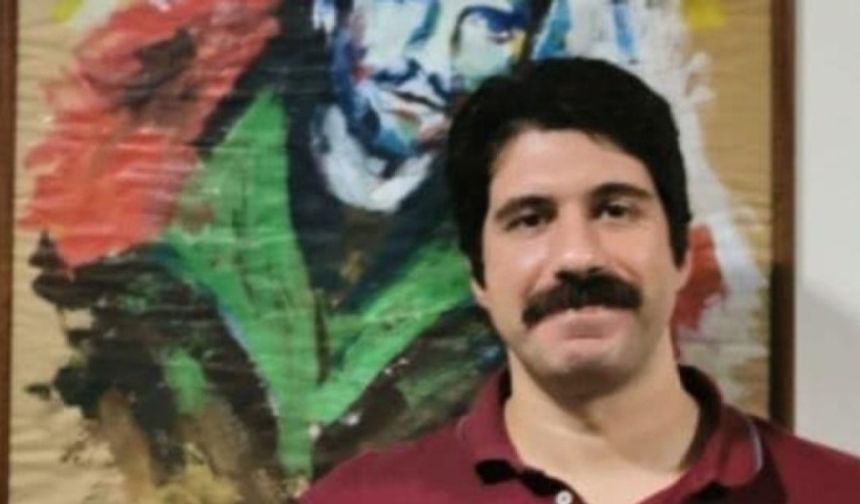 İş bırakma kararının ardından İstanbul Üniversitesi'nde görevli, Eğitim Sen üyesi akademisyen Levent Dölek evinden gözaltına alınmıştı. Bugün adliyeye sevk edilen Dölek tutuklandı.