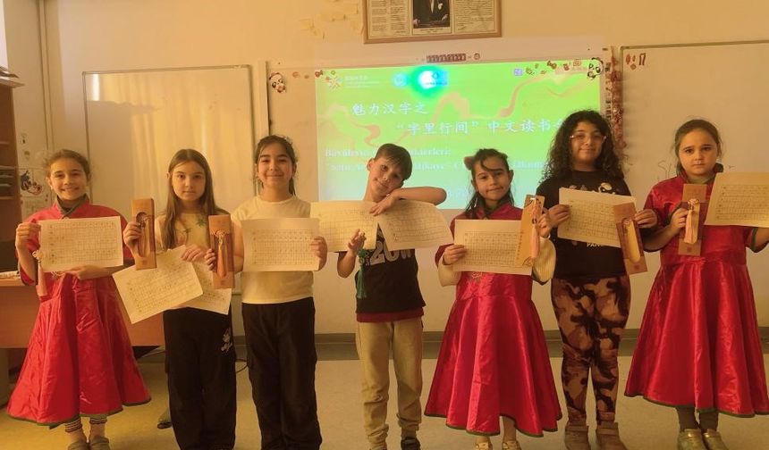 Türk öğrenciler Çin kültürünü satır aralarında keşfetti