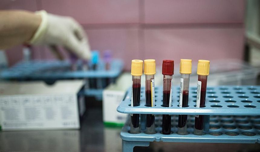 Rektal kanser teşhisiyle sarsıldı

39 yaşındaki mühendis, semptomların sıklaşması üzerine, Temmuz 2023’te durumu eşi Jess’e anlattı. Eşinin ısrarıyla doktora giden Paul, büyük yarıştan sadece birkaç hafta önce rektal kanser teşhisiyle sarsıldı.