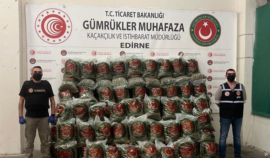 Gümrüklerde 418 milyon liralık uyuşturucu ve kaçak eşya ele geçirildi