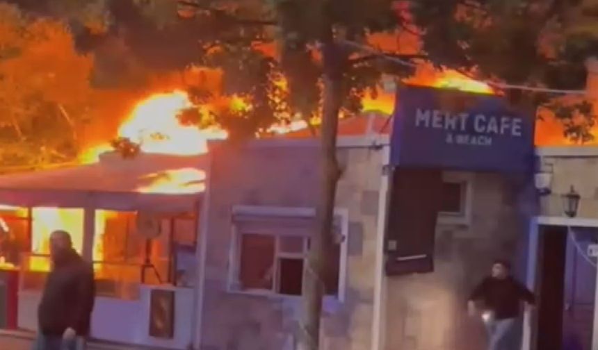 Silivri'de kafe alev alev yandı