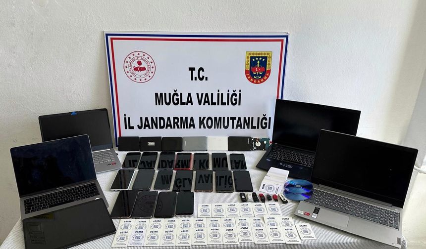 Muğla merkezli dolandırıcılık operasyonunda 12 şüpheli tutuklandı