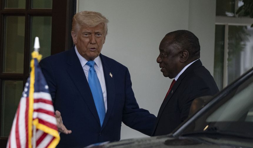 Trump ile G. Afrika Cumhurbaşkanı görüşmesinde "soykırım" tartışması