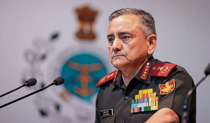 Hindistan, ilk kez Pakistan'ın uçaklarını düşürdüğünü doğruladı