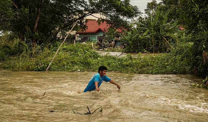 Filipinler'de yağışların neden olduğu sellerde 3 kişi öldü