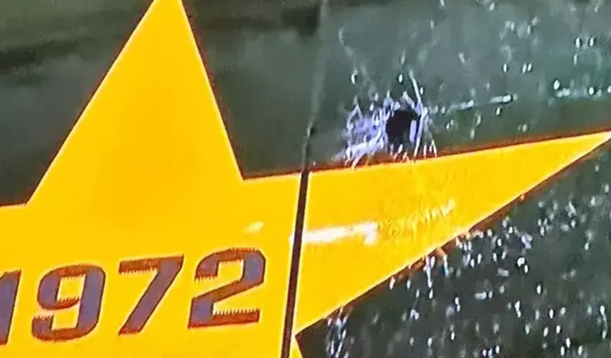 Galatasaray takım otobüsüne taşlı saldırı