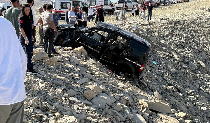 Şırnak'ta feci kaza: Ölü ve yaralılar var