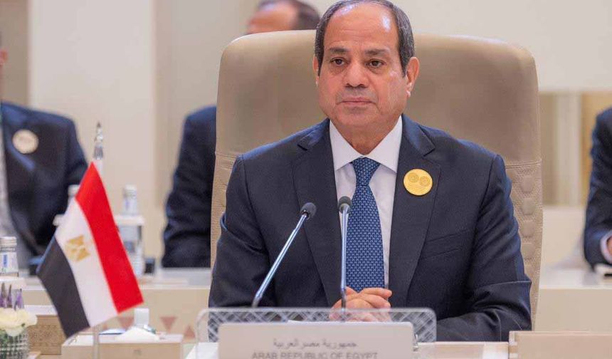 Sisi, İngiltere Başbakanı Starmer ile Gazze'deki son durumu görüştü