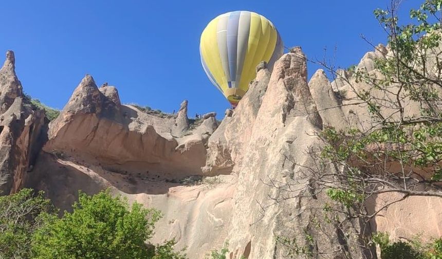 Nevşehir'de sıcak hava balonu zorunlu iniş yaptı