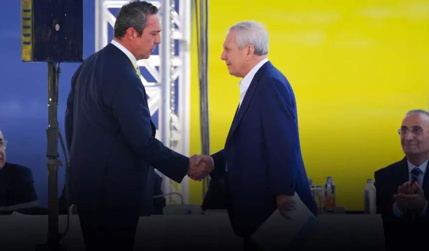 Fenerbahçe Başkanı Ali Koç'tan eski başkan Aziz Yıldırım'a ziyaret