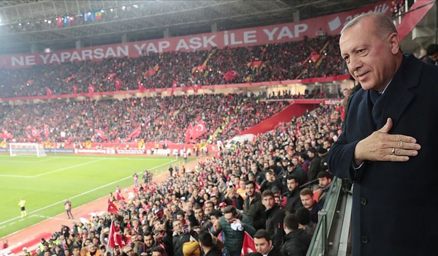 Erdoğan, Süper Lig Şampiyonu Galatasaray'ı tebrik etti