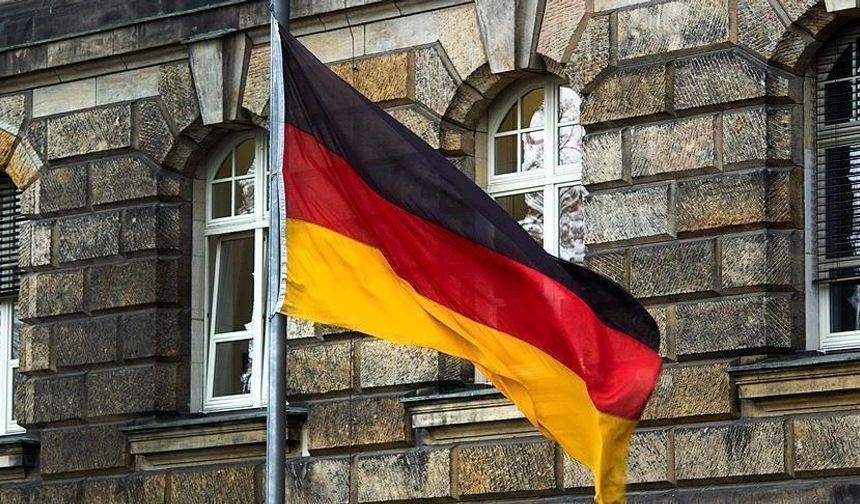 AfD'nin kapatılması Almanya'da yeni aşırı sağ partinin doğmasına yol açabilir