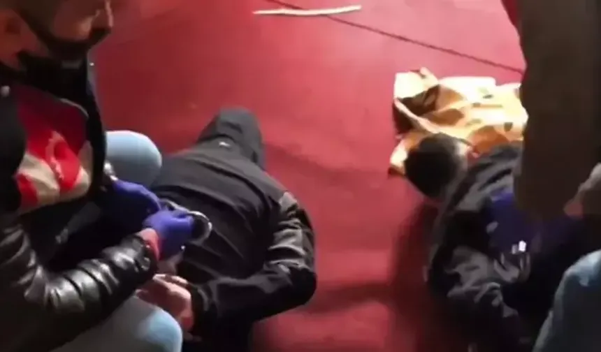 Sahte kimliklerle kargo şirketi kurup uyuşturucu sevkiyatı yaptılar; 9 şüpheli tutuklandı