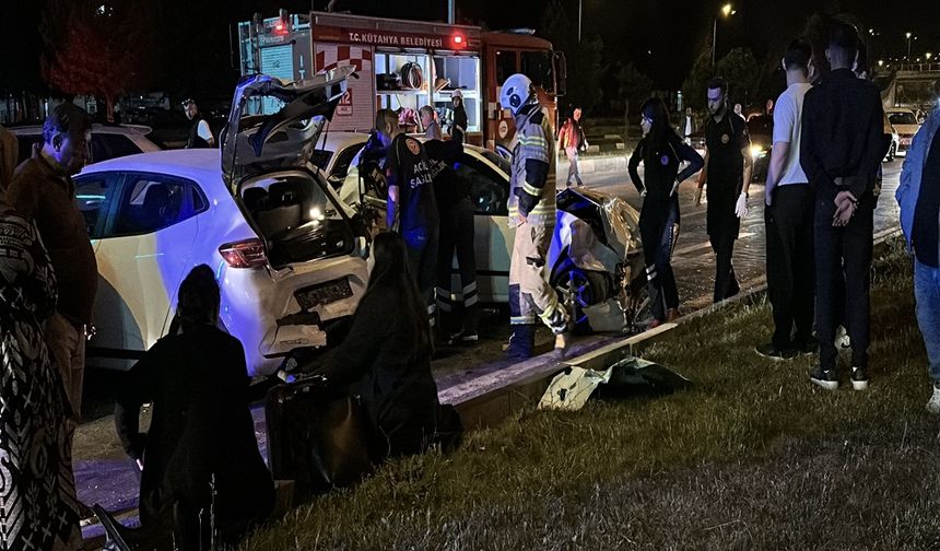 Kütahya’da zincirleme trafik kazası; 2’si ağır 6 yaralı