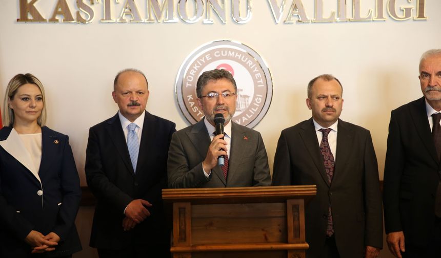 Tarım ve Orman Bakanı Yumaklı'dan orman yangını uyarısı