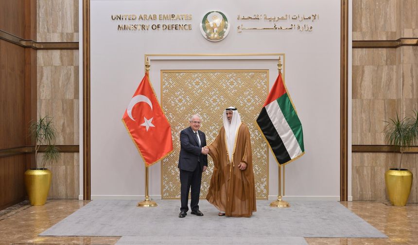Bakan Güler, BAE'li mevkidaşı Al Mazrouei ile Abu Dabi'de görüştü