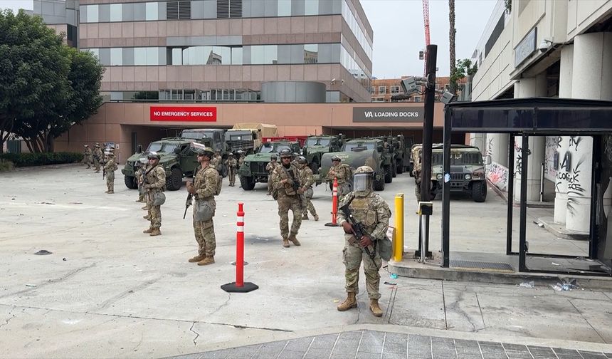 Trump, sınır protestosuna Ulusal Muhafızları gönderdi
