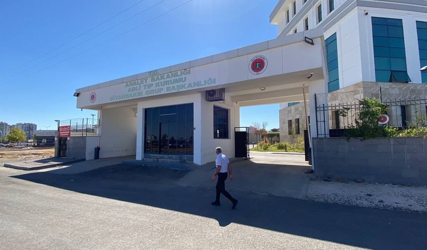 Başından silahla vurulan Elif öldü